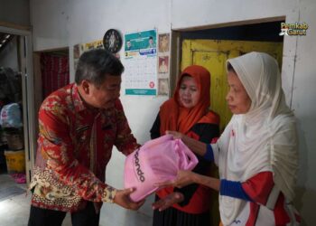 Pemdakab Garut Distribusikan 100 Ton Beras ke 42 Kecamatan