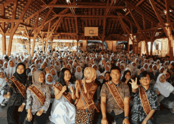 Dua Siswa MTsN 7 Kuningan Jadi Delegasi Sosialisasi Anti-Bullying di Kuningan