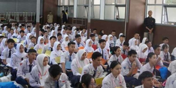 Saba Sakola Hadir di SMA PGRI 1 Bandung, Dorong Pemahaman Koperasi Sejak Dini